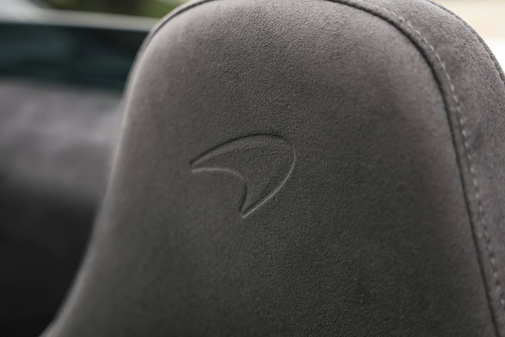 Used 2020 McLaren 720S Performance photo 19