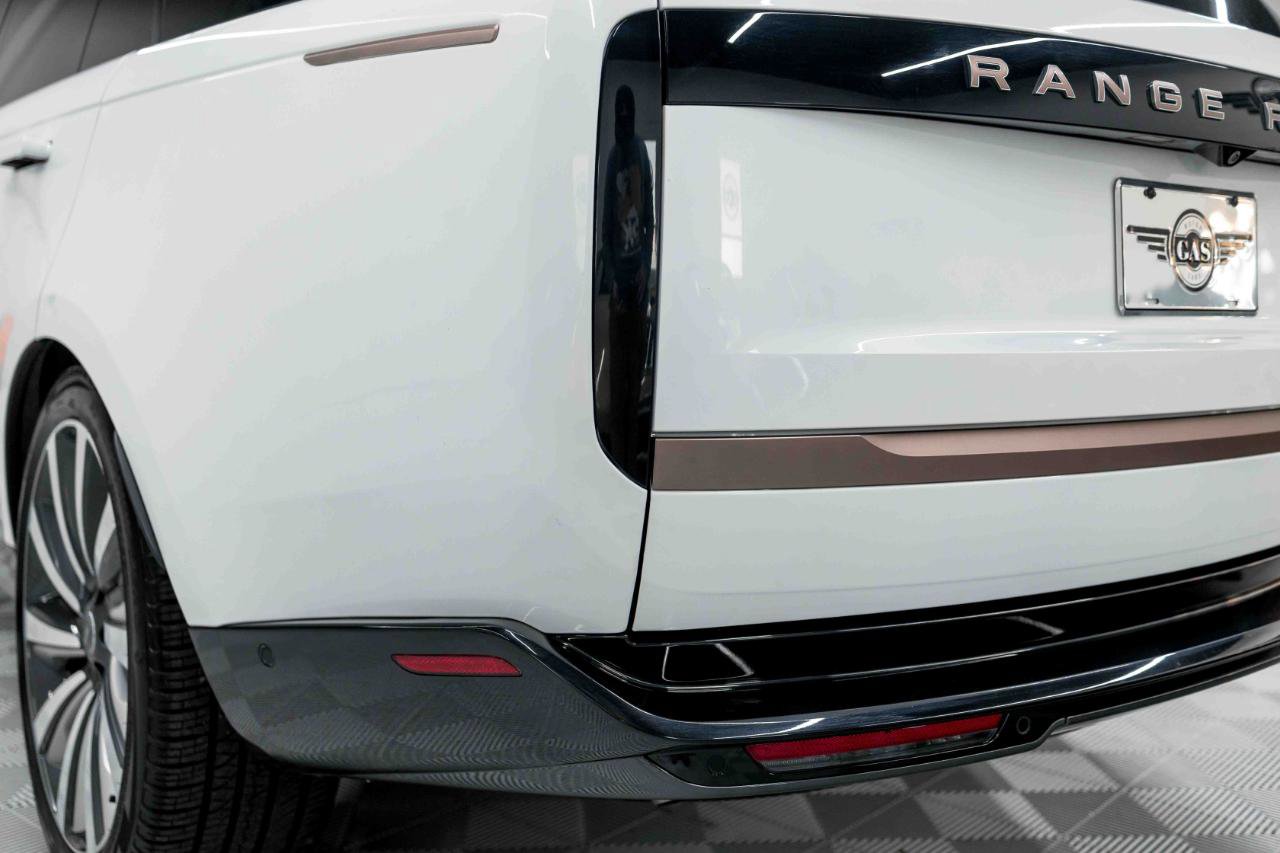 2024 Land Rover Range Rover SV