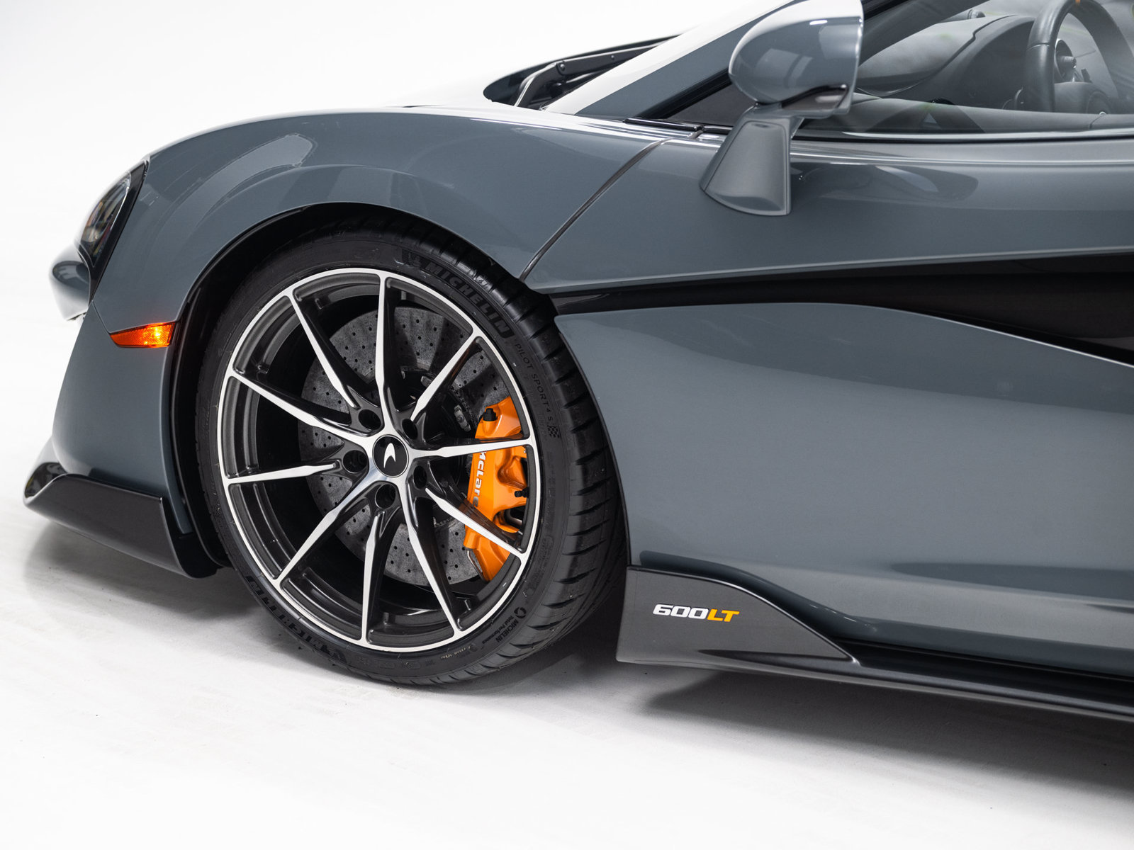 Used 2019 McLaren 600LT photo 25