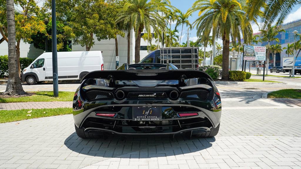Used 2021 McLaren 720S Spider photo 17
