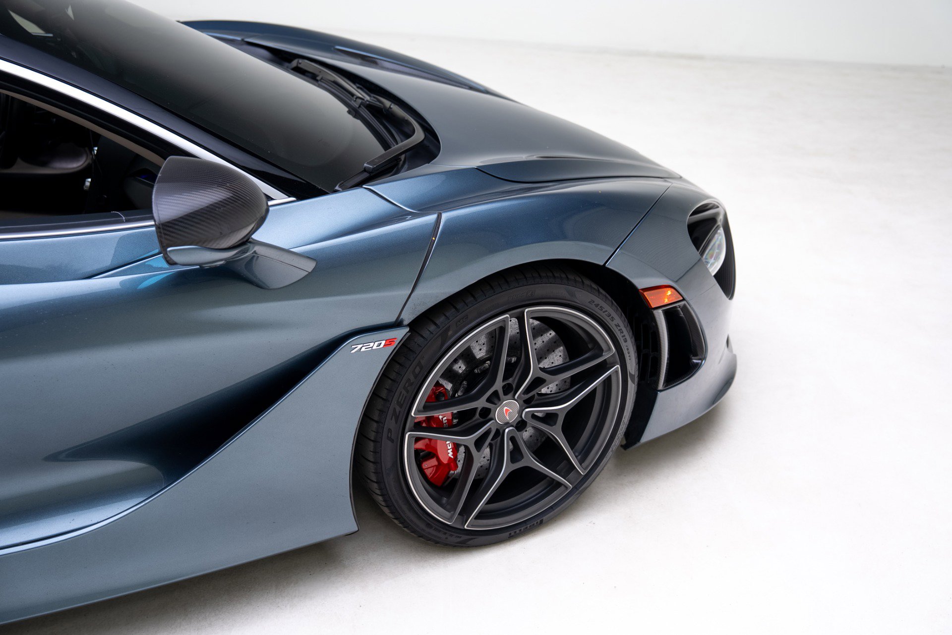 Used 2018 McLaren 720S Luxury photo 22
