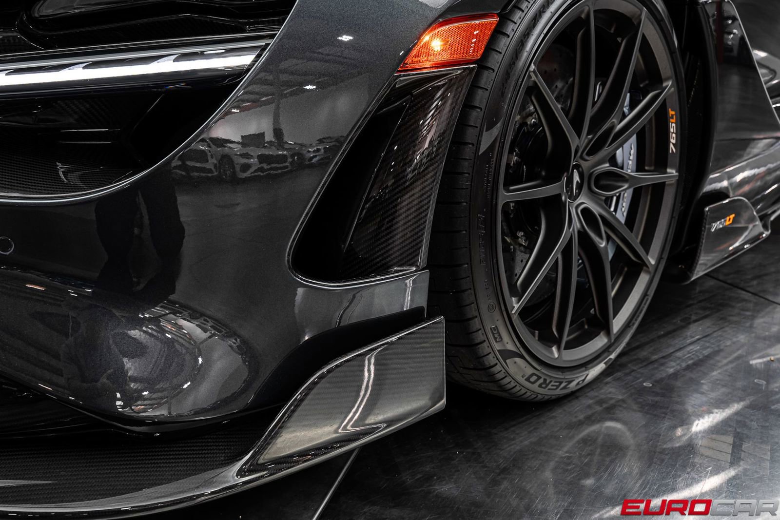Used 2021 McLaren 765LT photo 17