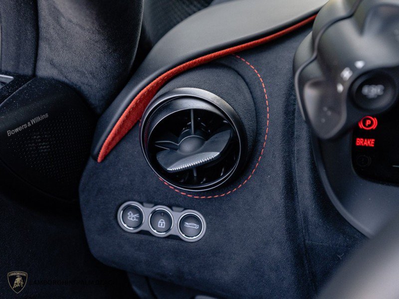 Used 2026 McLaren 750S photo 20