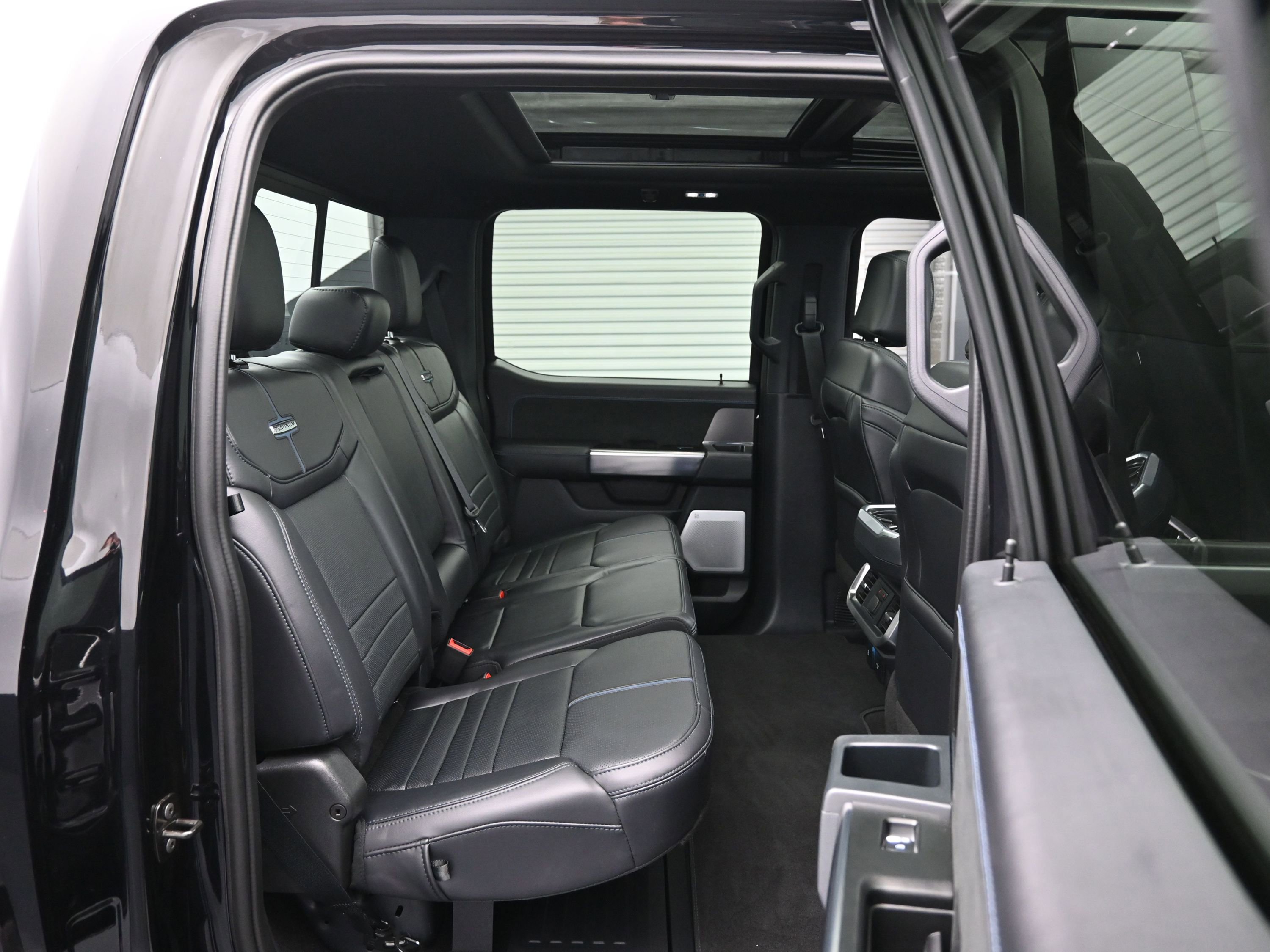 2025 Ford F150 Platinum