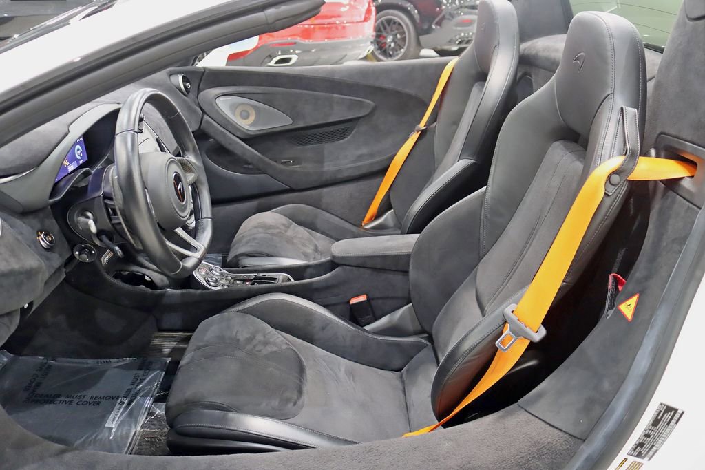 Used 2020 McLaren 600LT Spider photo 33