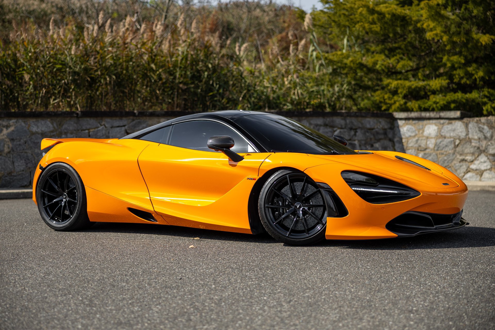 Used 2019 McLaren 720S photo 11