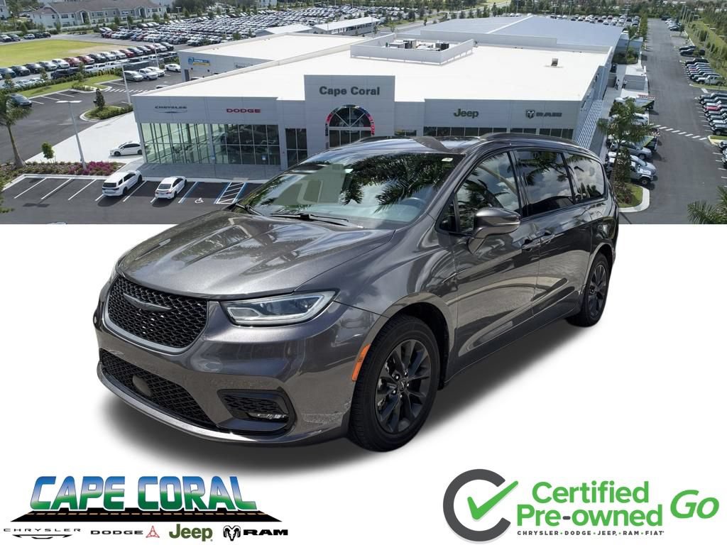 Used 2021 Chrysler Pacifica Touring w/ S Appearance Package