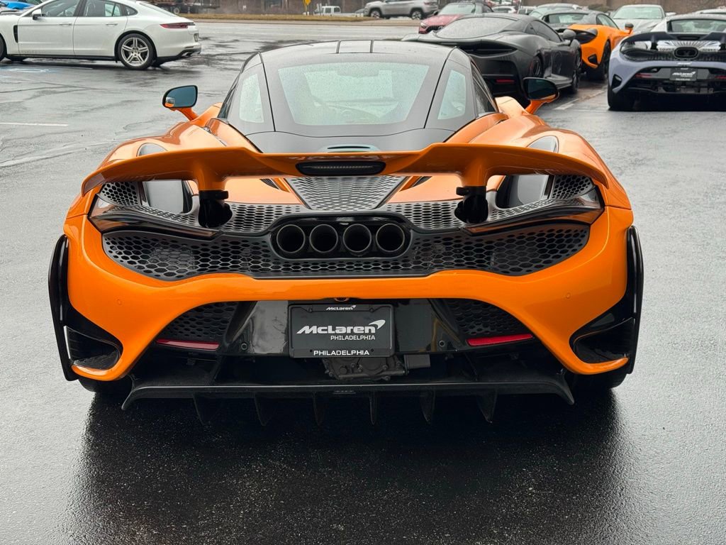 Used 2021 McLaren 765LT photo 4
