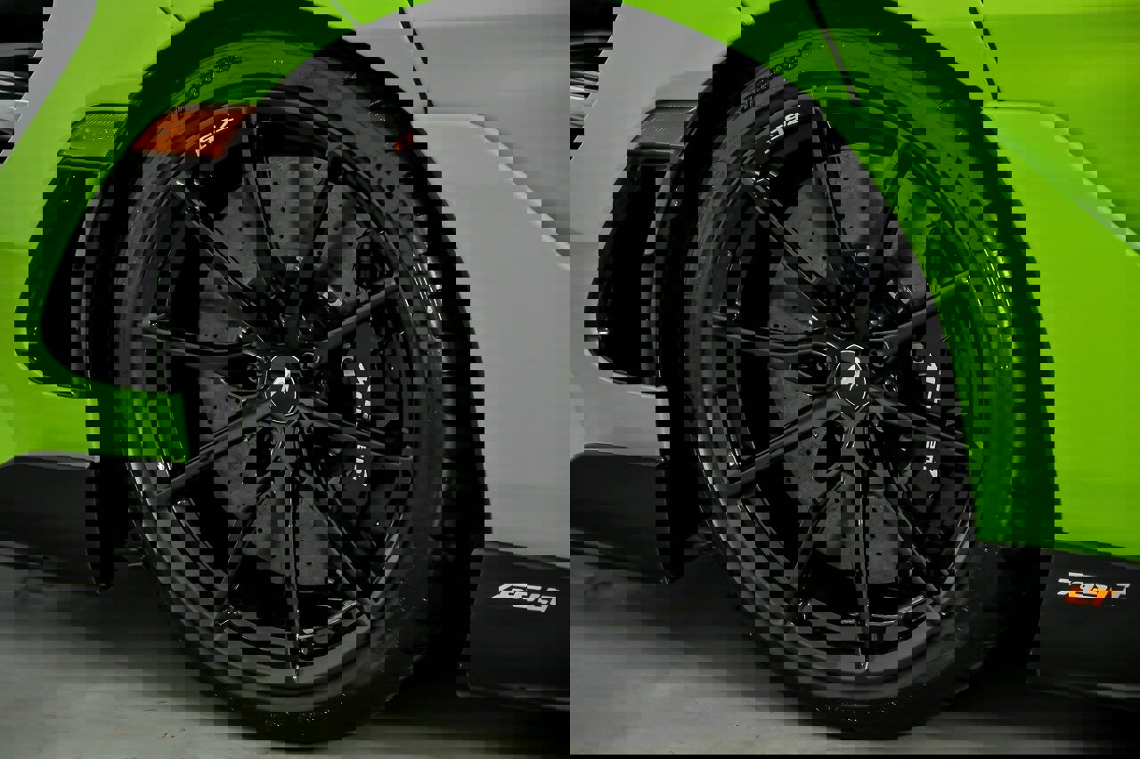 Used 2021 McLaren 765LT photo 18