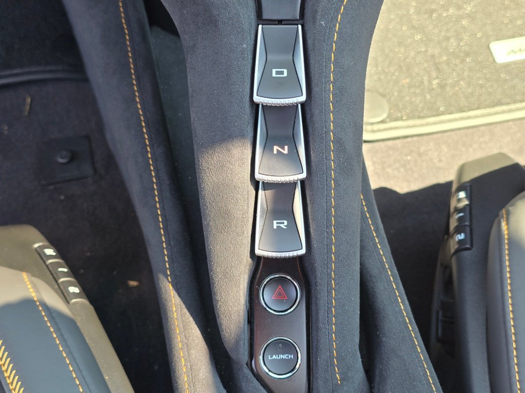 Used 2022 McLaren 720S Performance photo 14