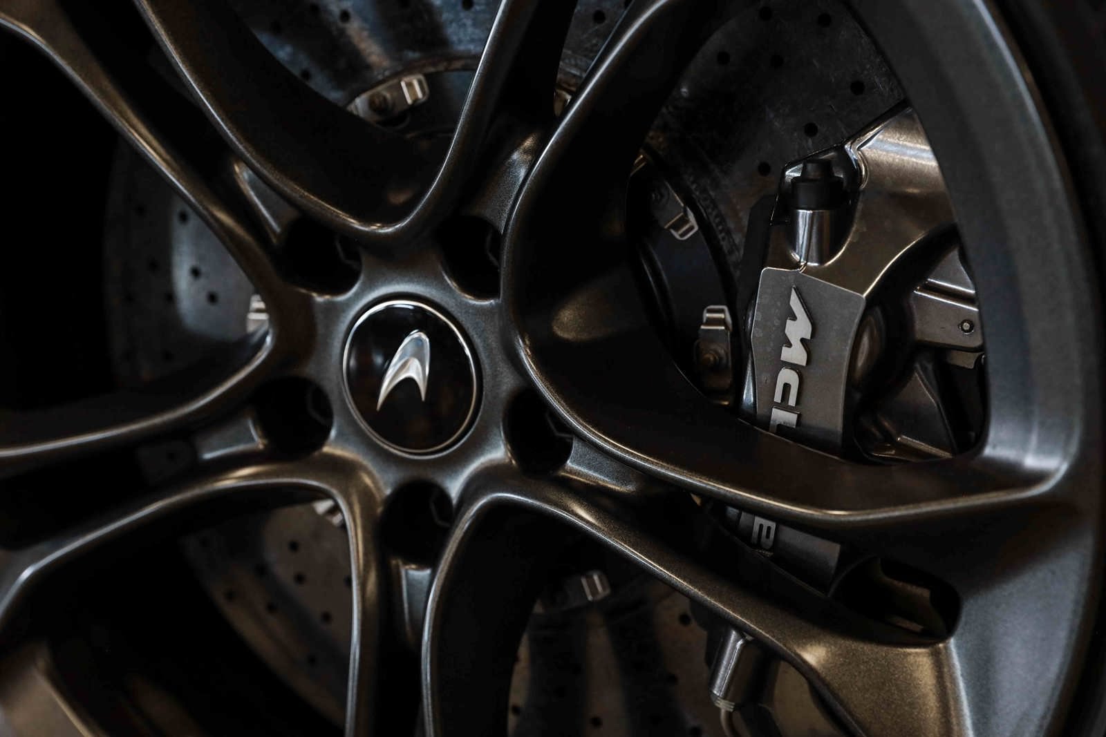 Used 2019 McLaren 720S photo 24