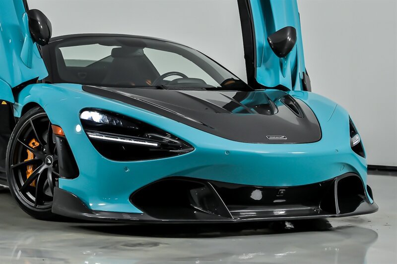 Used 2022 McLaren 720S Performance photo 3