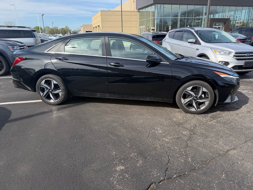 2023 Hyundai Elantra Limited