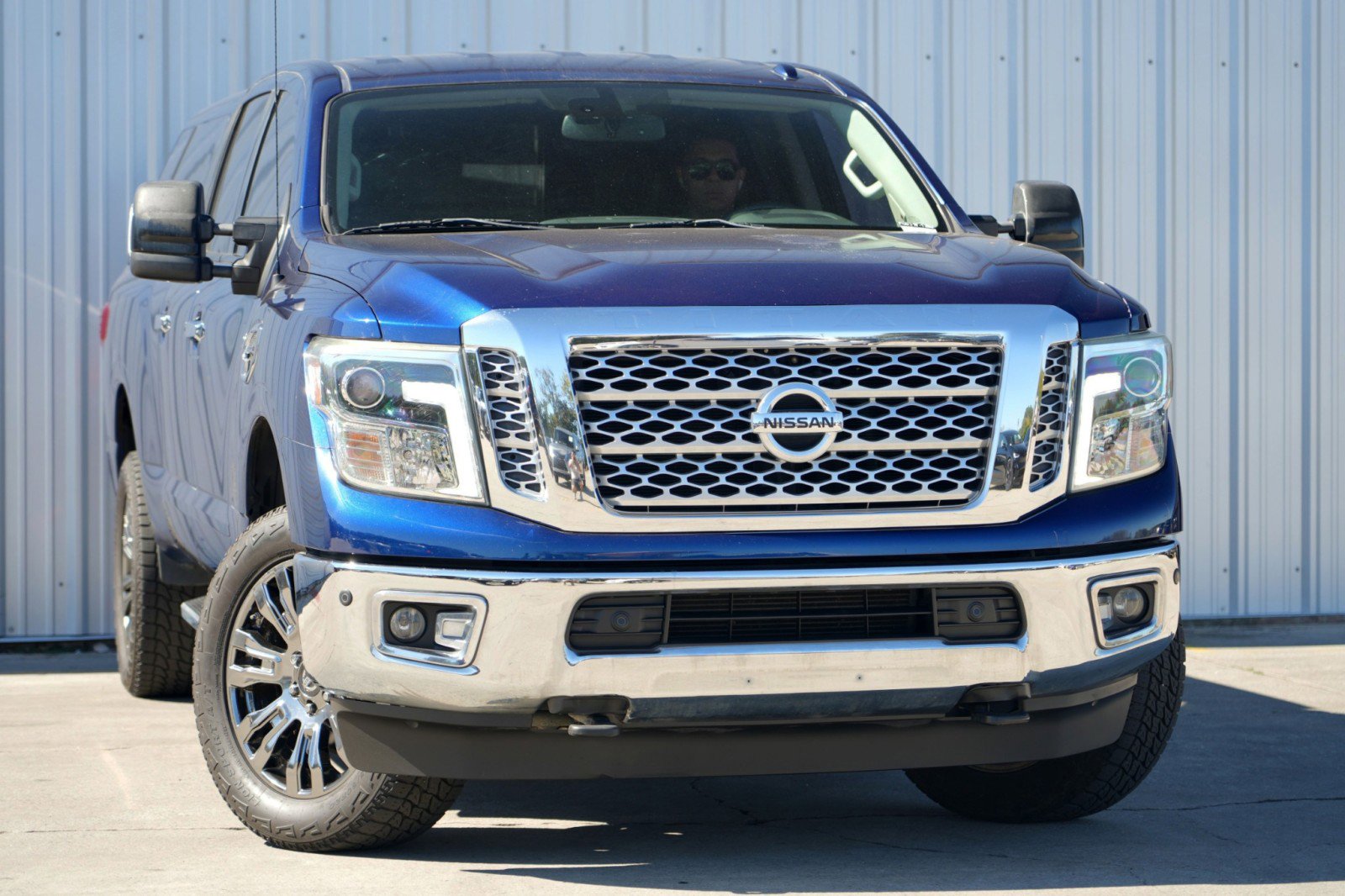 2016 Nissan Titan SL