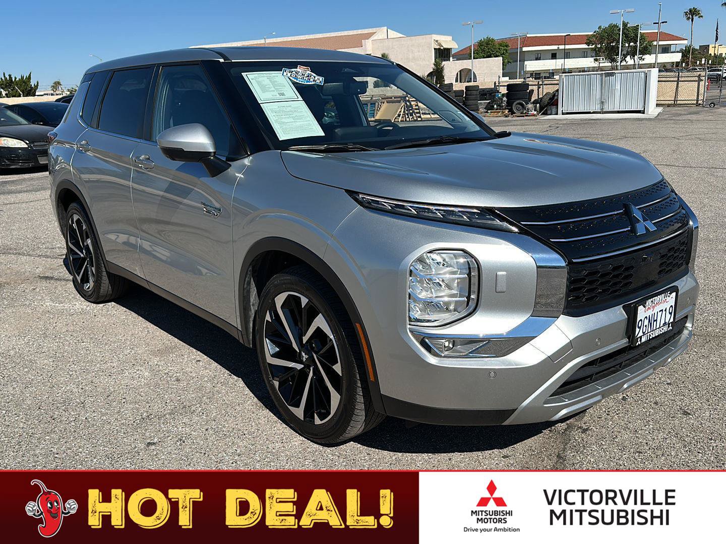 Used 2023 Mitsubishi Outlander 4WD Plug-In Hybrid