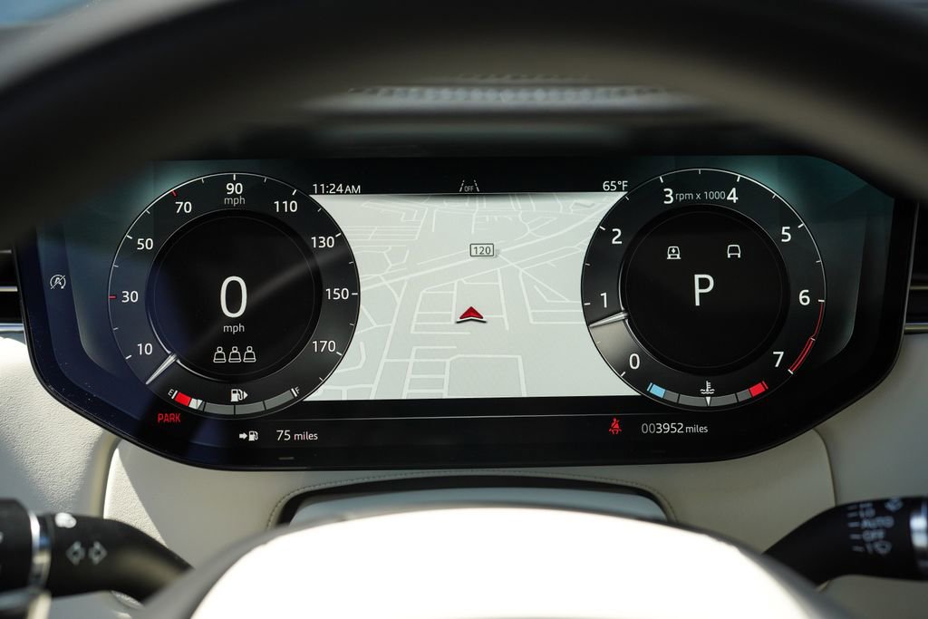 2025 Land Rover Range Rover SE