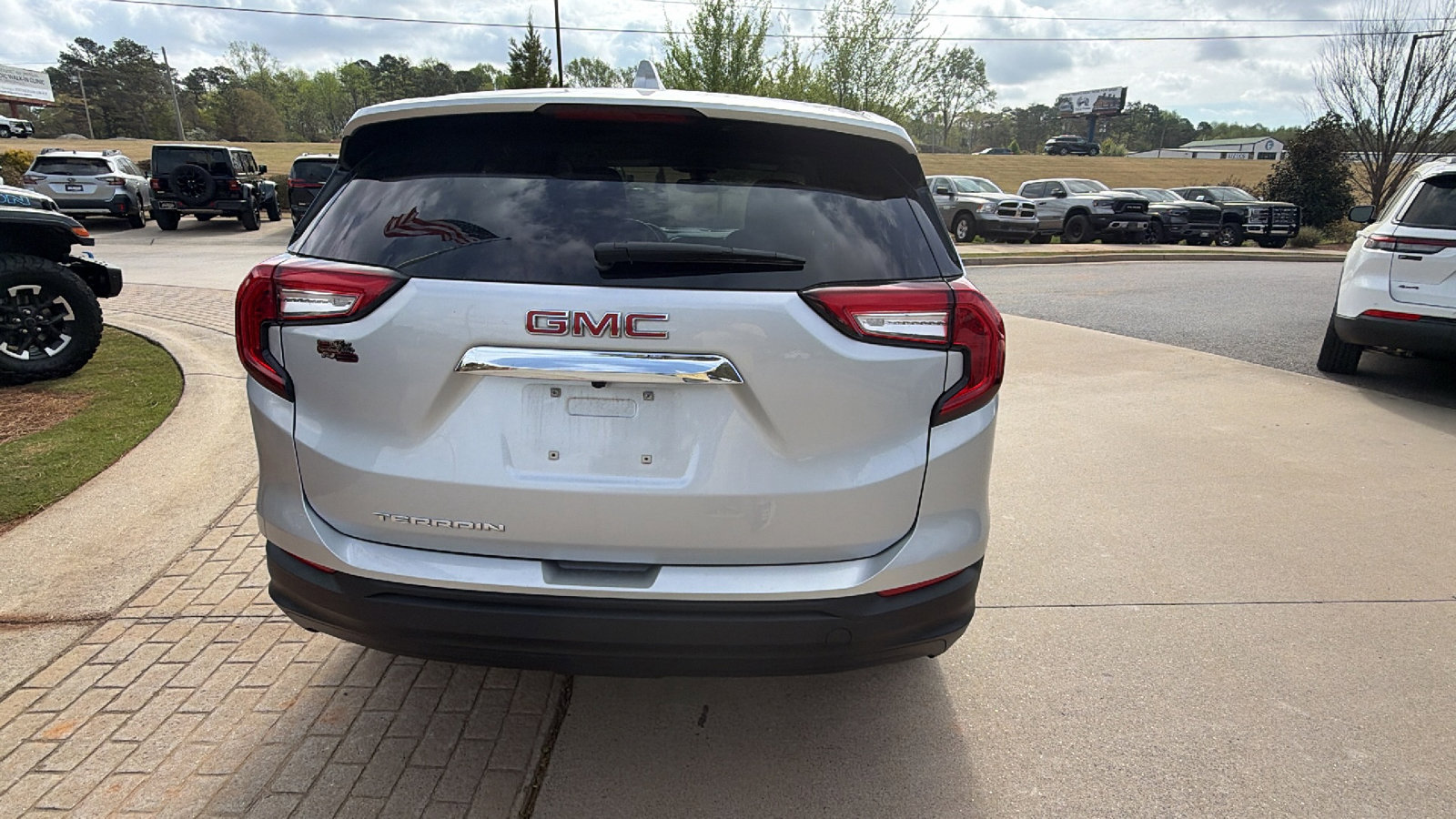 2022 GMC Terrain SLE