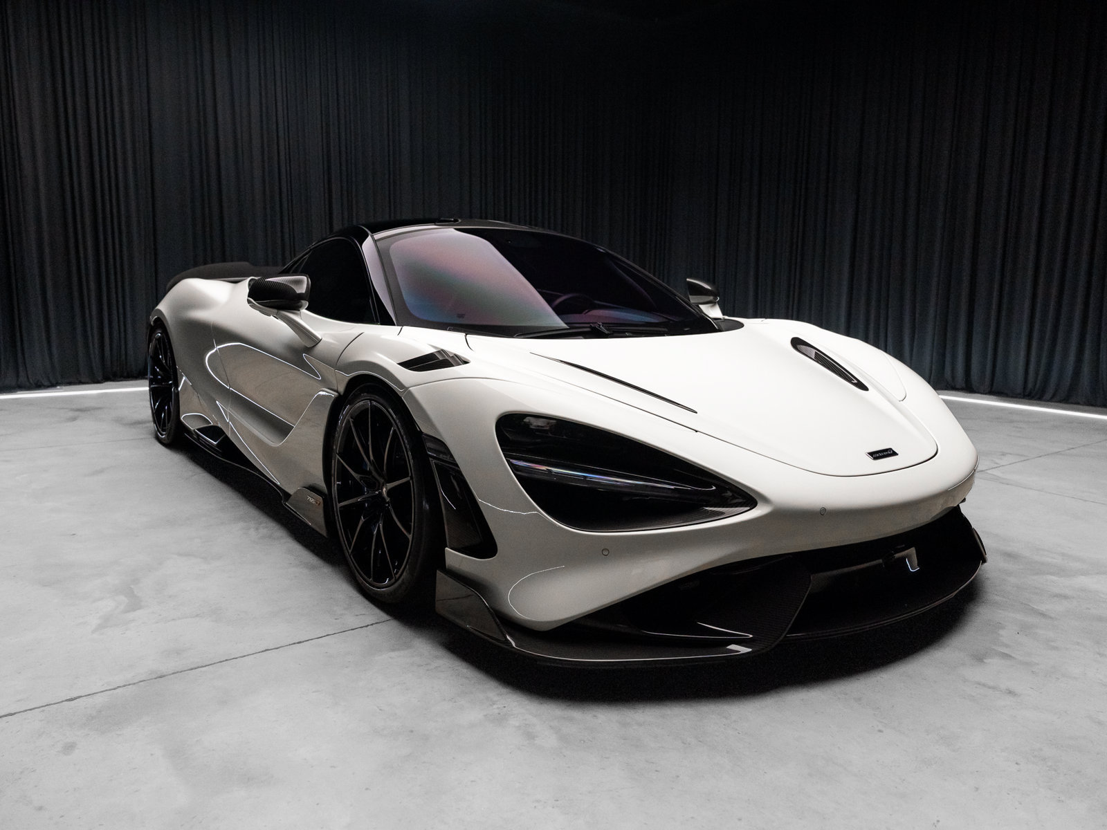 Used 2021 McLaren 765LT photo 11