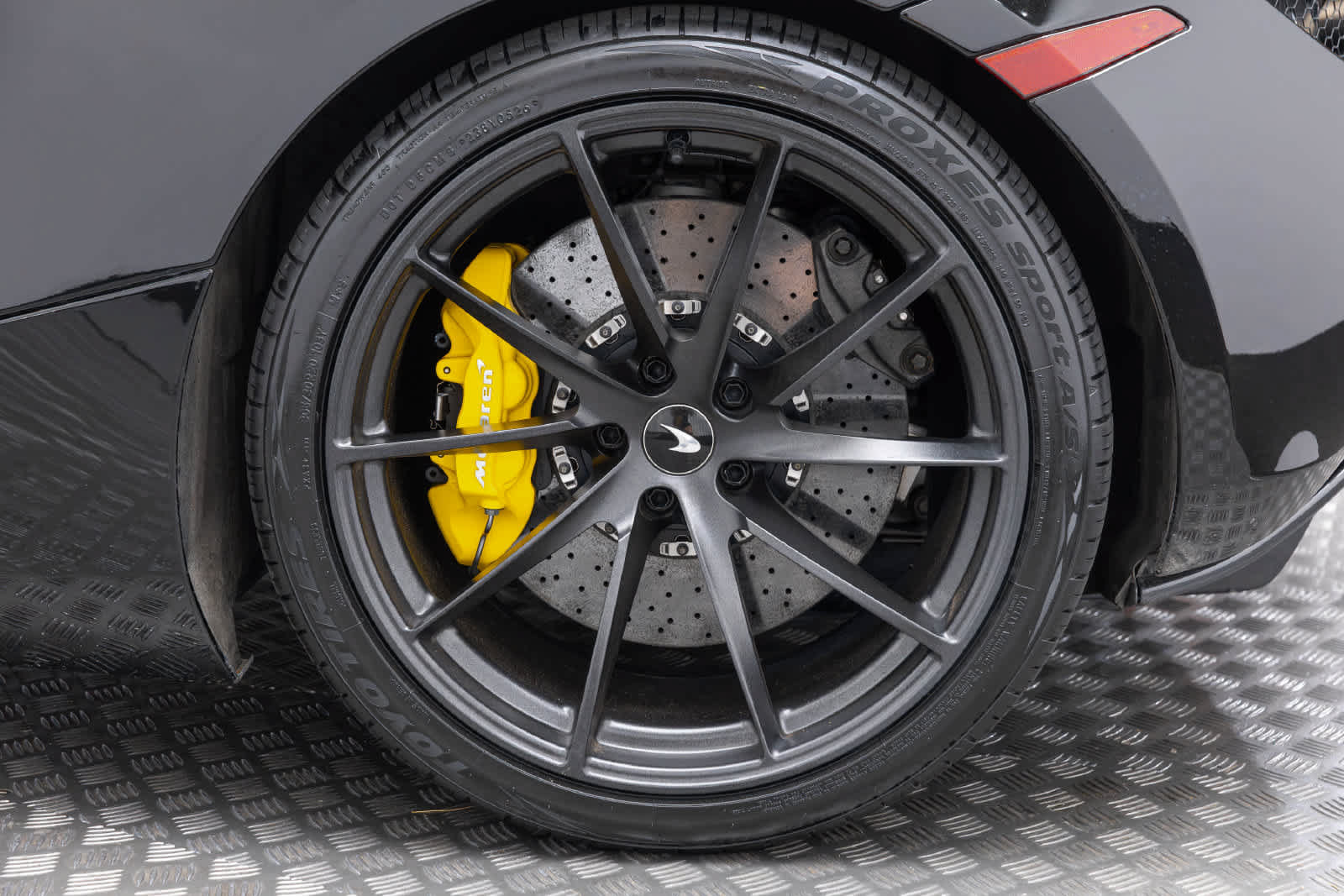 Used 2022 McLaren 720S Spider photo 13