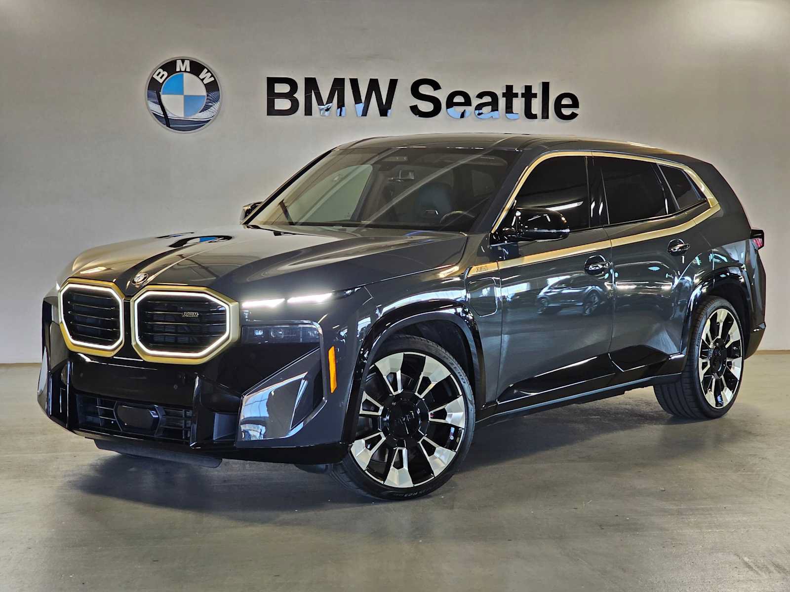 Used BMW XM for Sale in Marysville, WA - Car and Driver