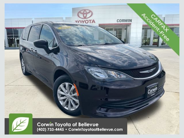 Used 2017 Chrysler Pacifica Touring w/ Tire & Wheel Group