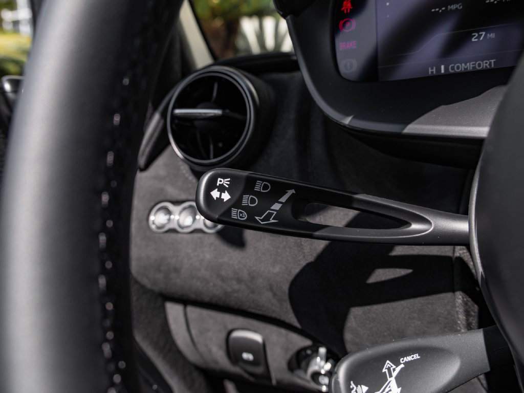 New 2026 McLaren 750S Spider photo 15