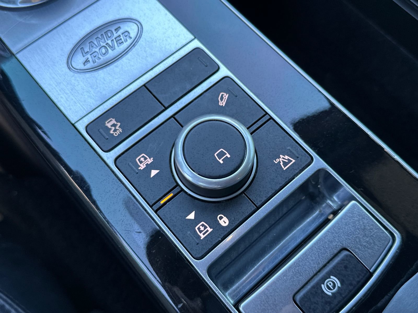 2022 Land Rover Range Rover P525 Westminster Edition