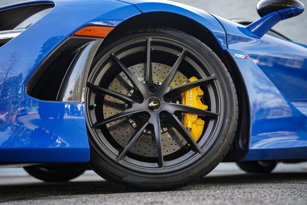 Used 2020 McLaren 720S Performance photo 21