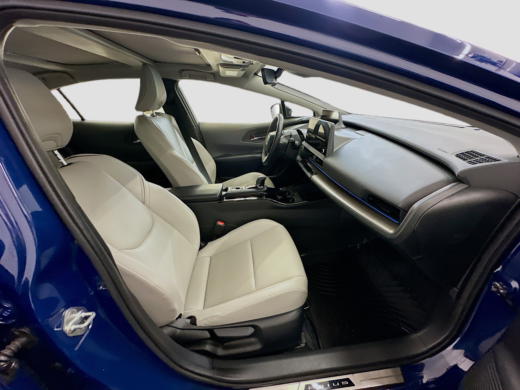 2023 Toyota Prius XLE