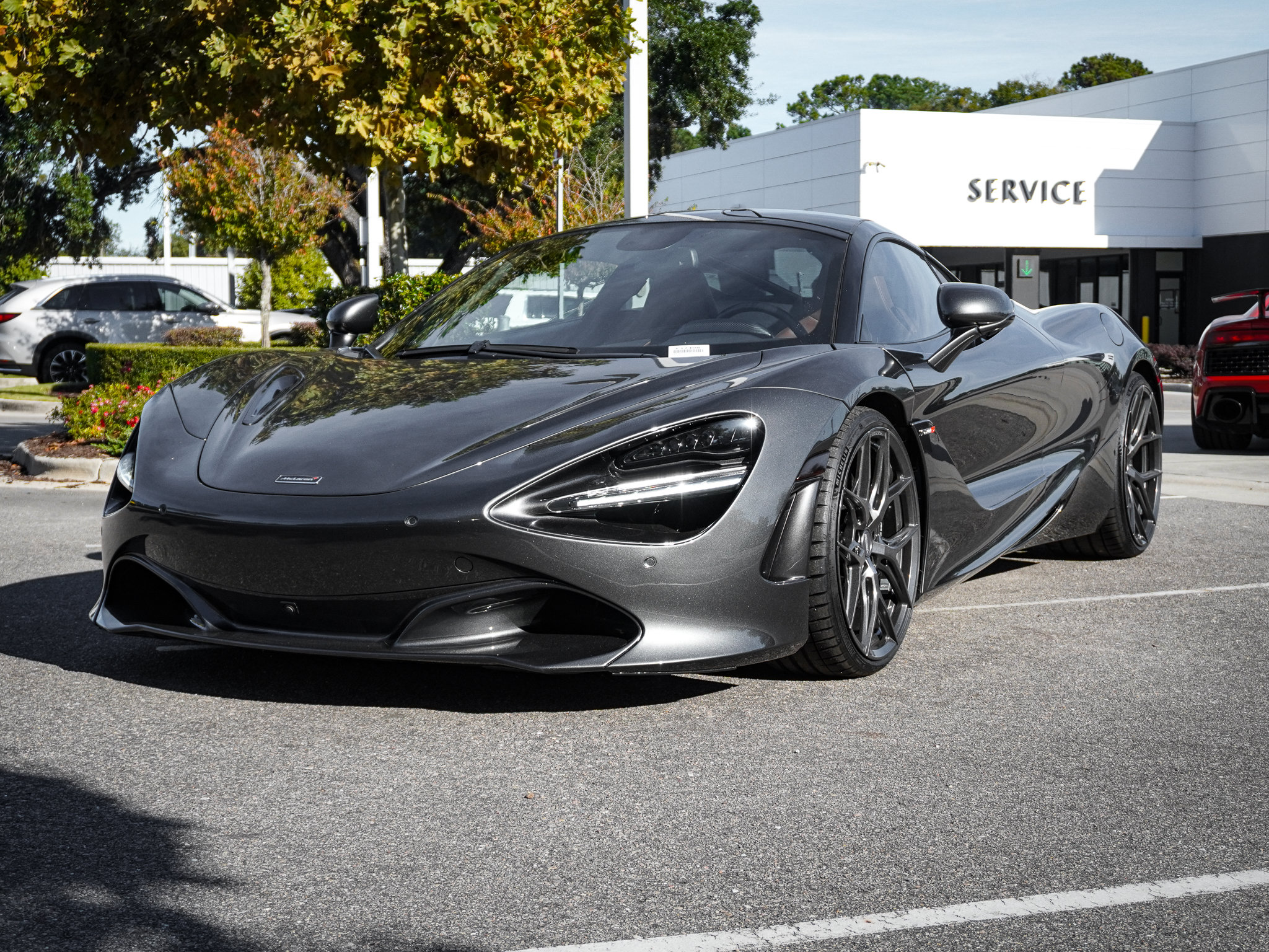Used 2018 McLaren 720S Luxury photo 7