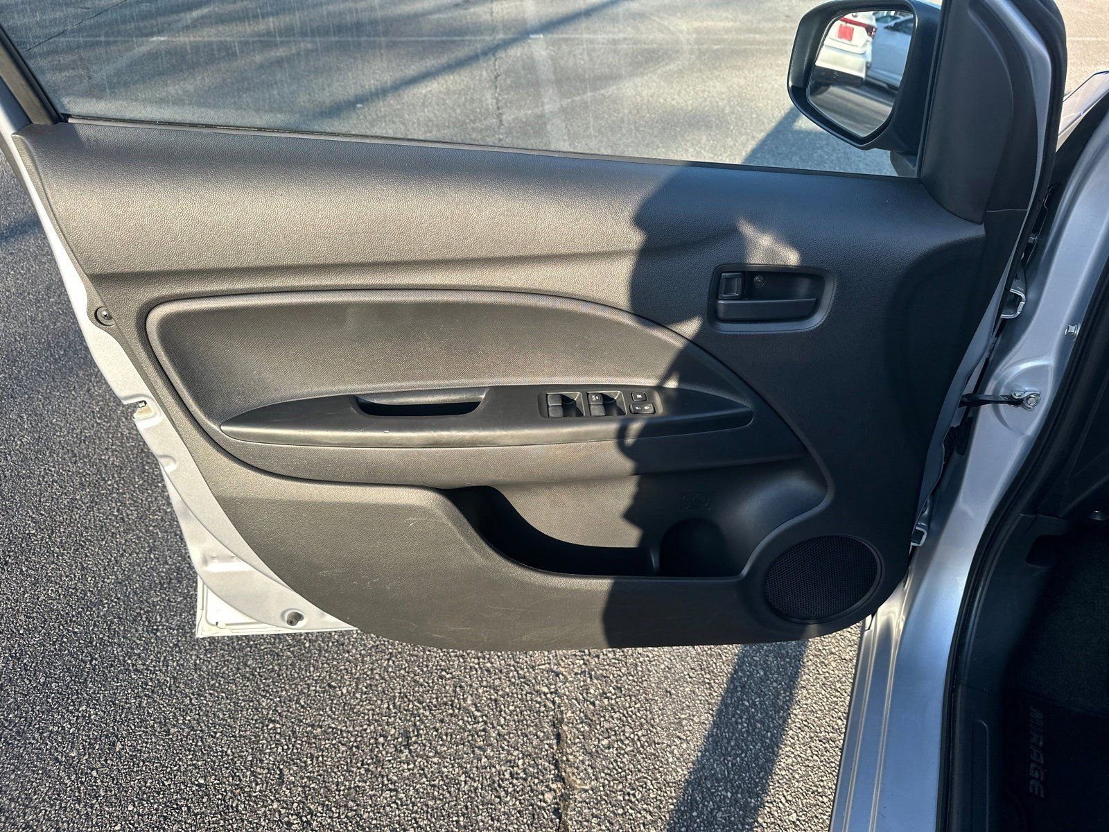 2022 Mitsubishi Mirage ES