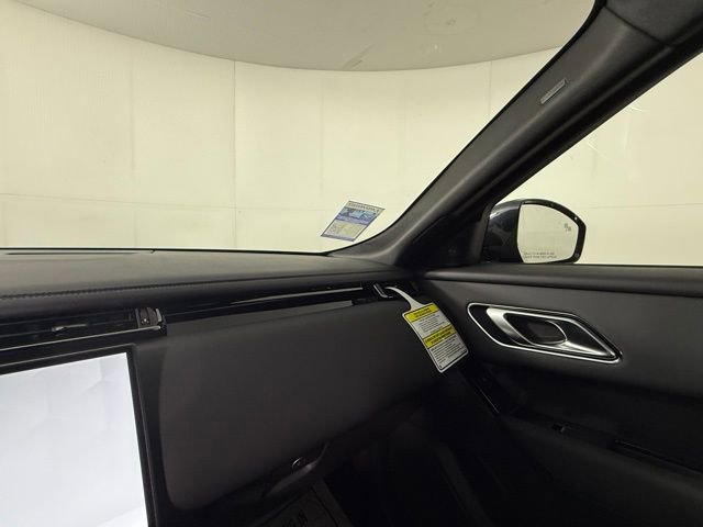 2026 Land Rover Range Rover Velar Dynamic SE