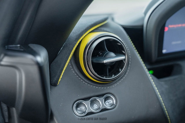 Used 2020 McLaren 720S Performance photo 40