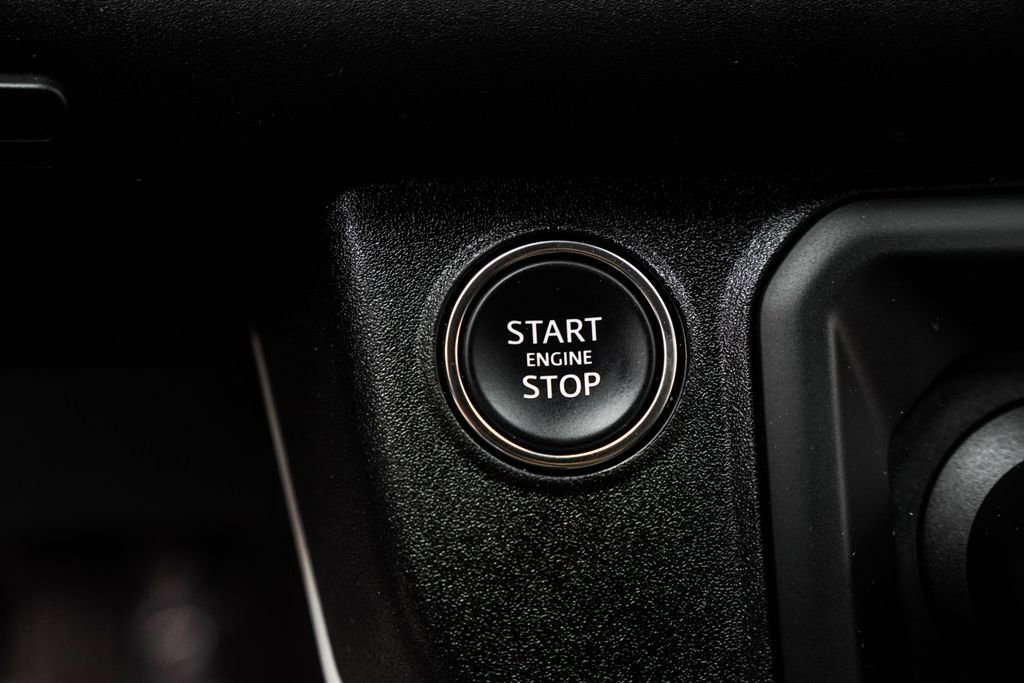 2025 Land Rover Defender 110 S