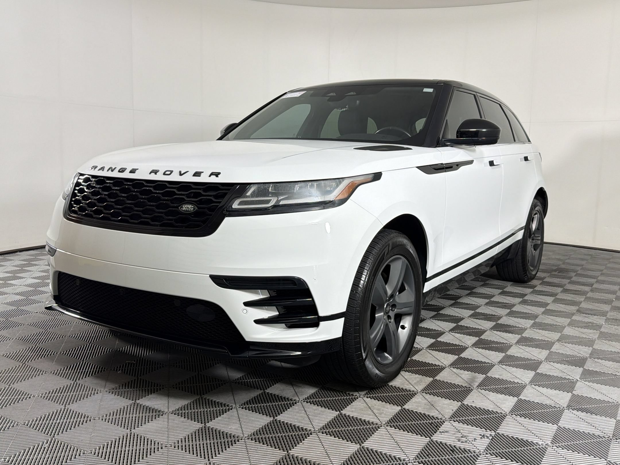 Used 2022 Land Rover Range Rover Velar R-Dynamic S