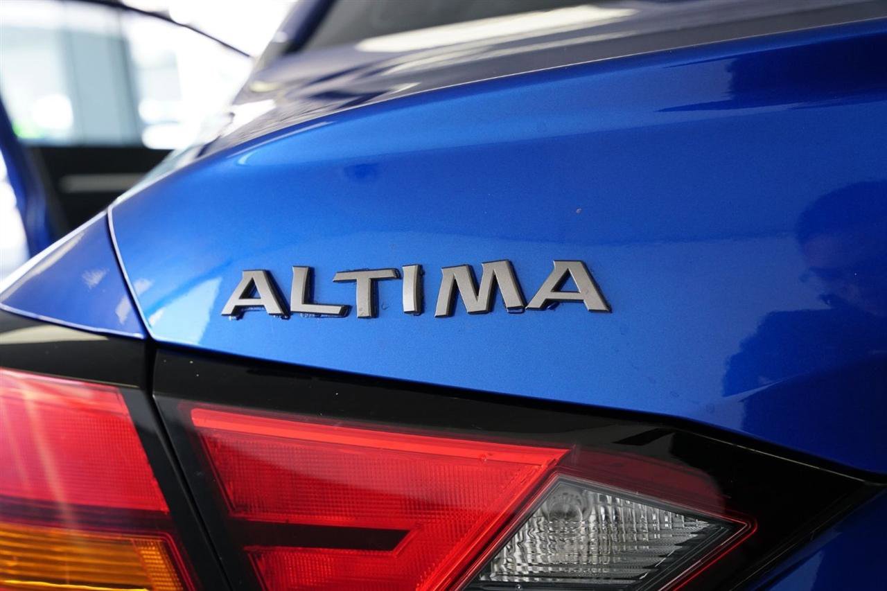 2025 Nissan Altima 2.5 SR