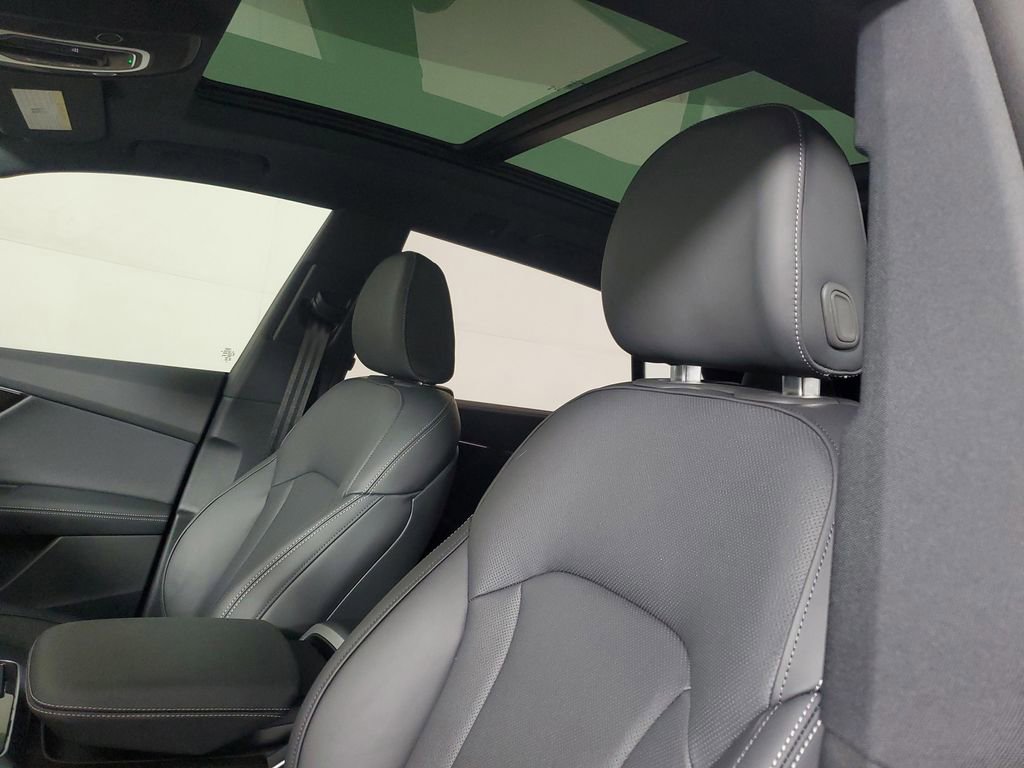 2026 Audi Q8 Prestige