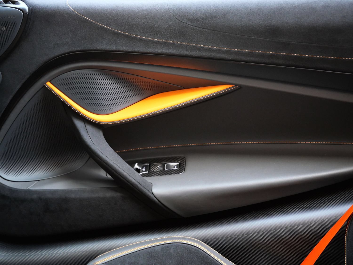 Used 2023 McLaren 720S Performance photo 25