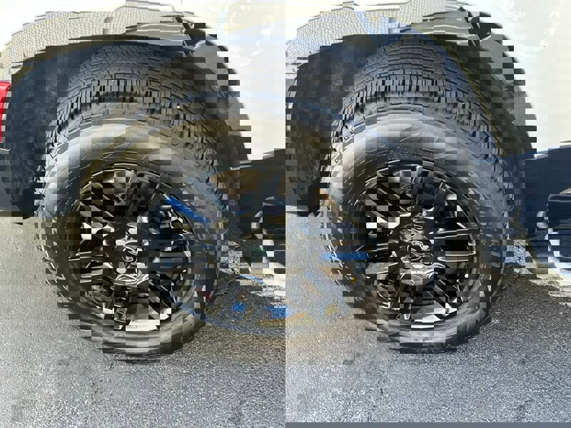 2023 Land Rover Defender 130 X-Dynamic SE