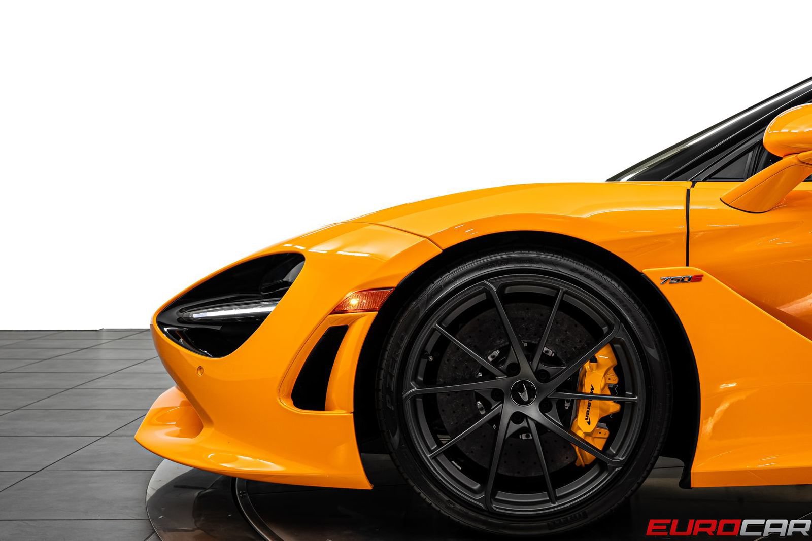 Used 2026 McLaren 750S Spider photo 17