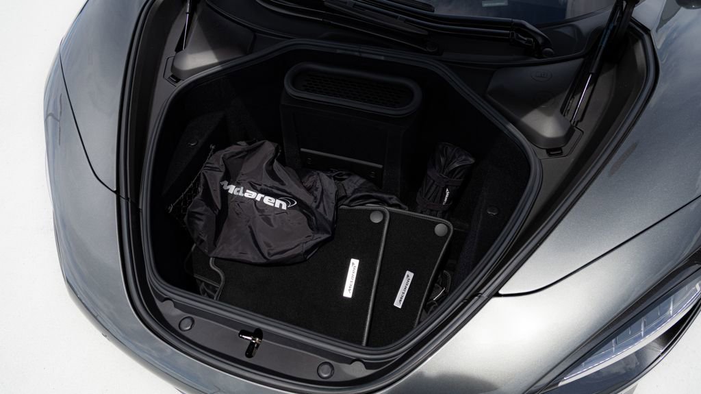 Used 2020 McLaren 720S Performance photo 9