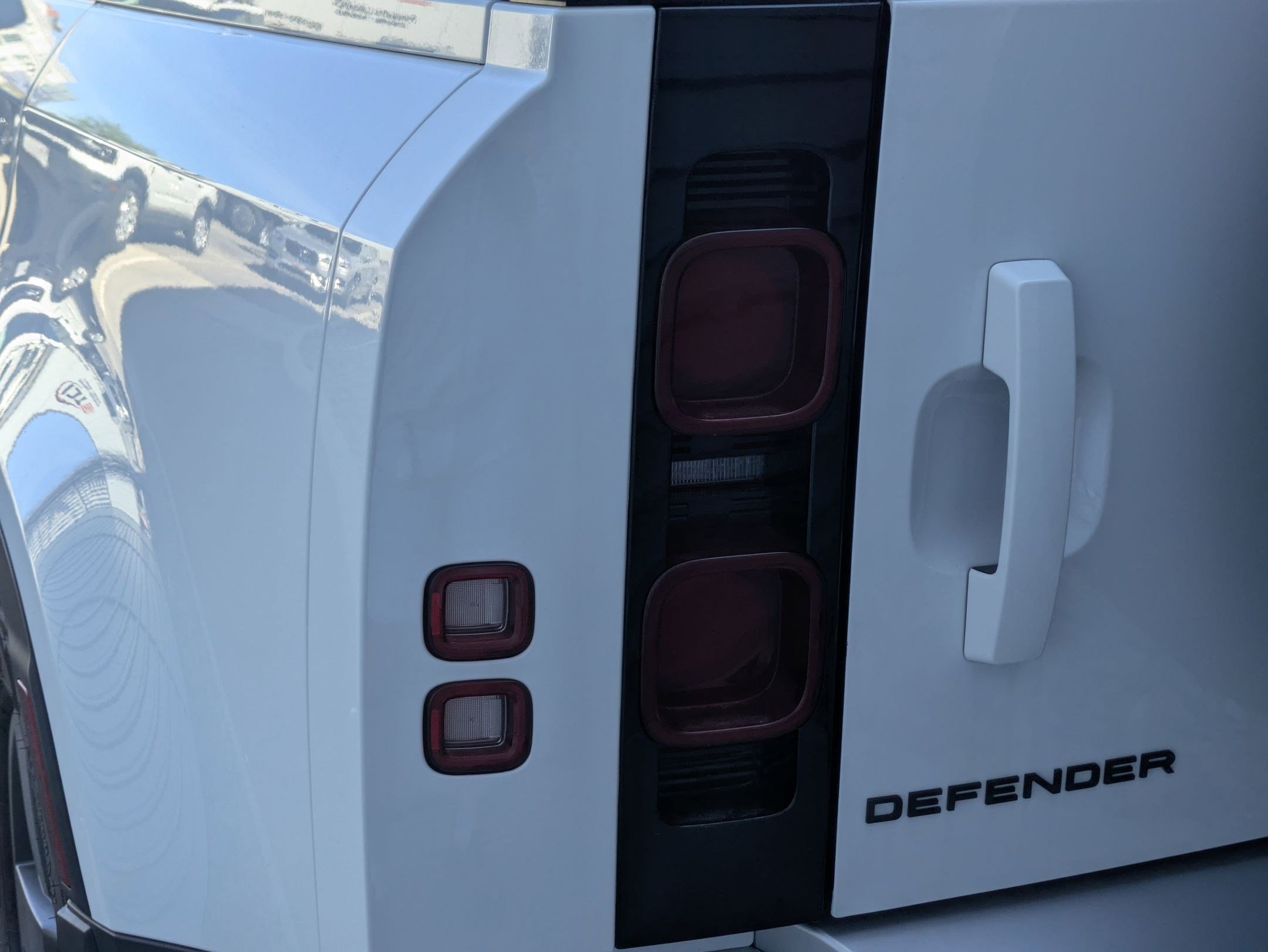 2025 Land Rover Defender 110 S