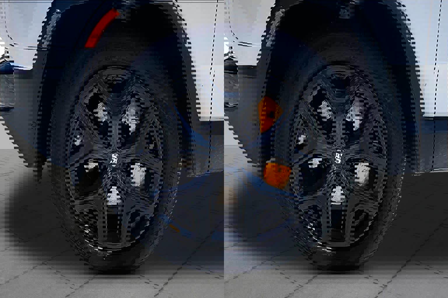 2024 Rivian R1S Adventure