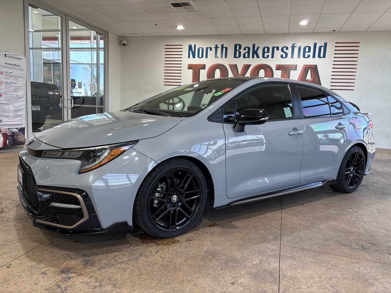 Used 2021 Toyota Corolla SE w/ Carpet Mat Package (TMS)