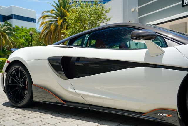 Used 2019 McLaren 600LT photo 37