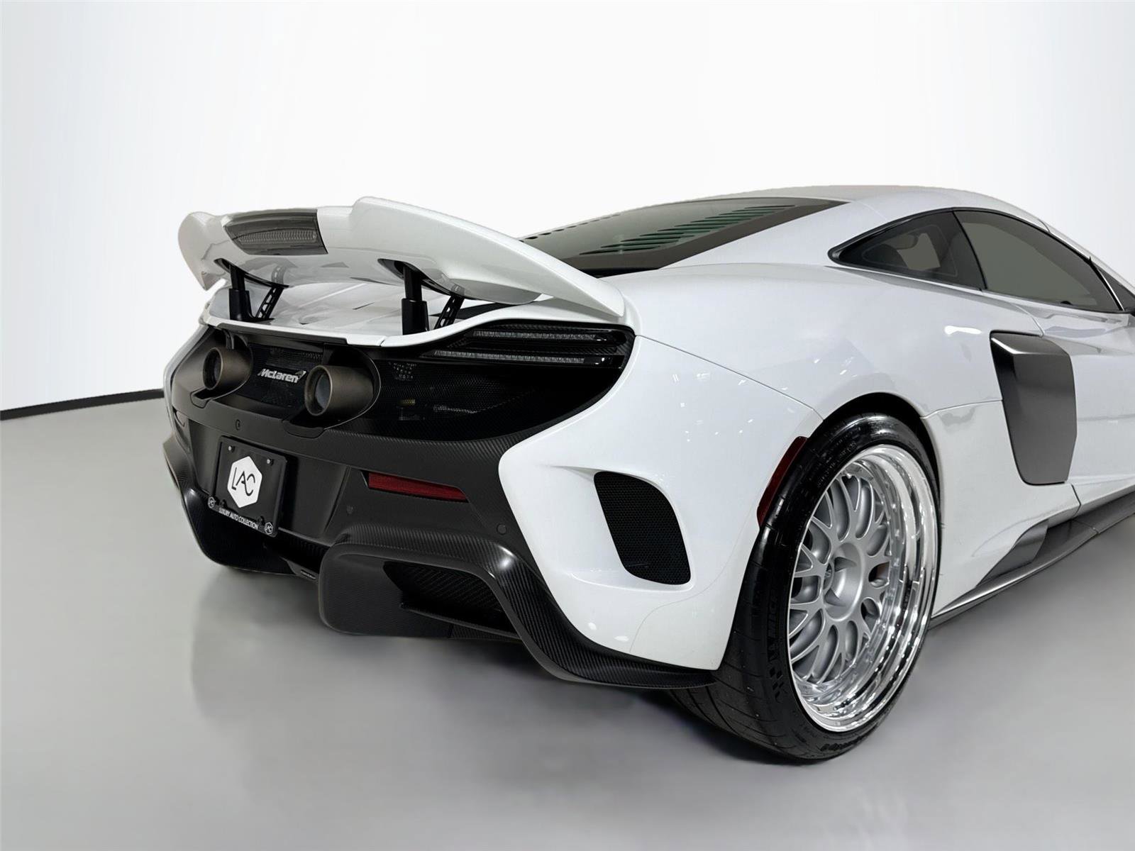 Used 2016 McLaren 675LT Coupe photo 34
