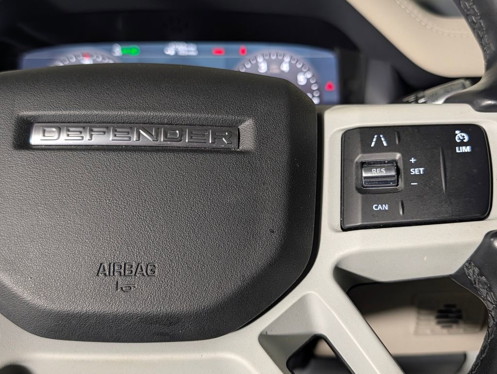 2022 Land Rover Defender 110 SE