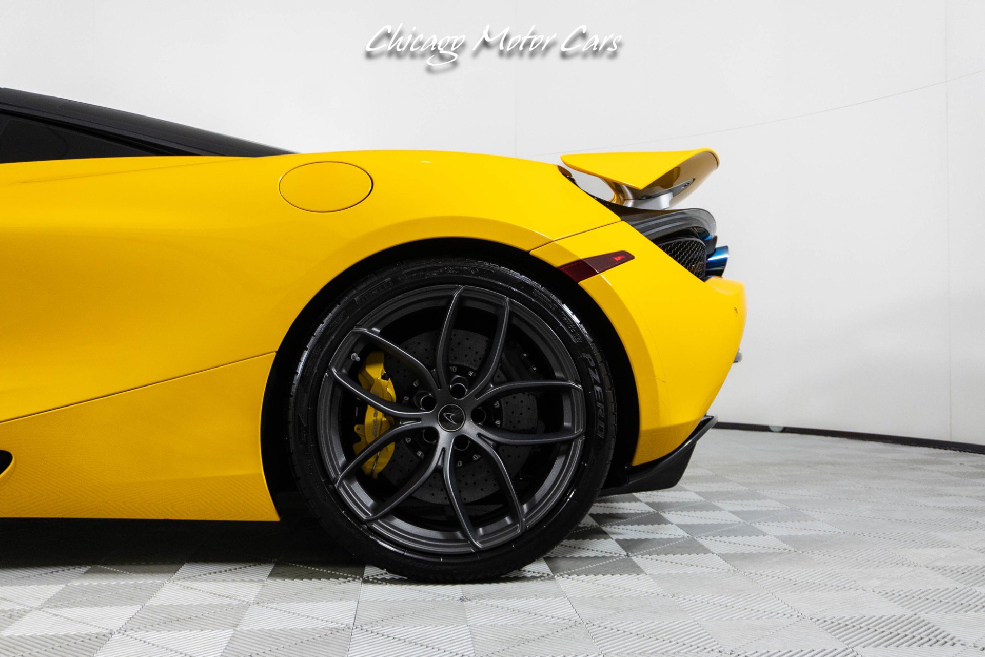 Used 2019 McLaren 720S photo 32