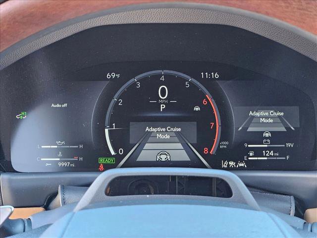 2025 Lexus LX 700h Luxury