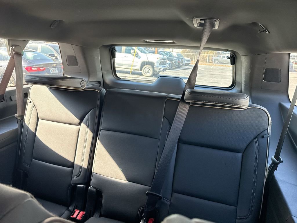 2024 GMC Yukon XL SLT